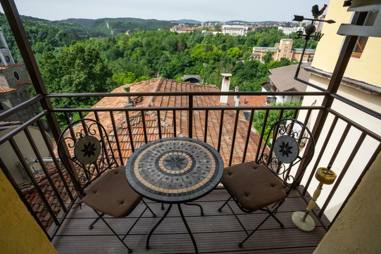 Historic Apartment In The Heart Of The City ヴェリコ・タルノヴォ エクステリア 写真